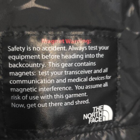 The North Face Houndstooth Ski Recco Hooded Women’s Jacket Size M - Picture 11 of 11